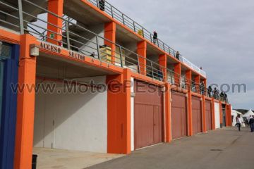 Tribuna NARANJA MotoGP Valencia <br /> Circuito Ricardo Tormo de Cheste <br />entradas oficiales online en MotoGPEspanya.com